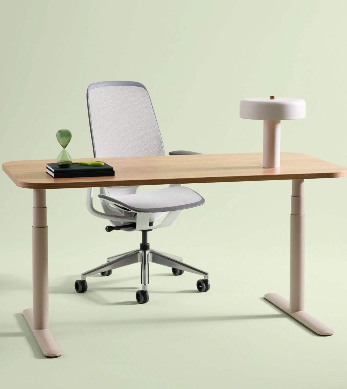 A Deep Dive into Steelcase’s Migration Desking Collection