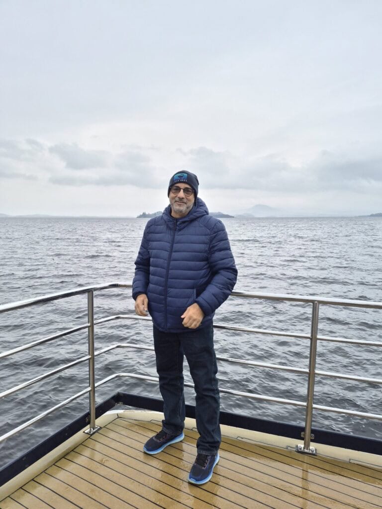 Cruise on Loch Ness looking for Nessie